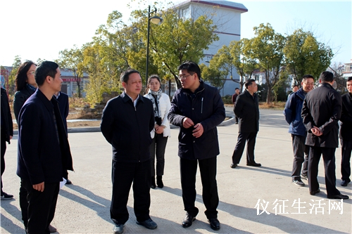 扬州市委常委仪征市委书记王炳松调研新集中学